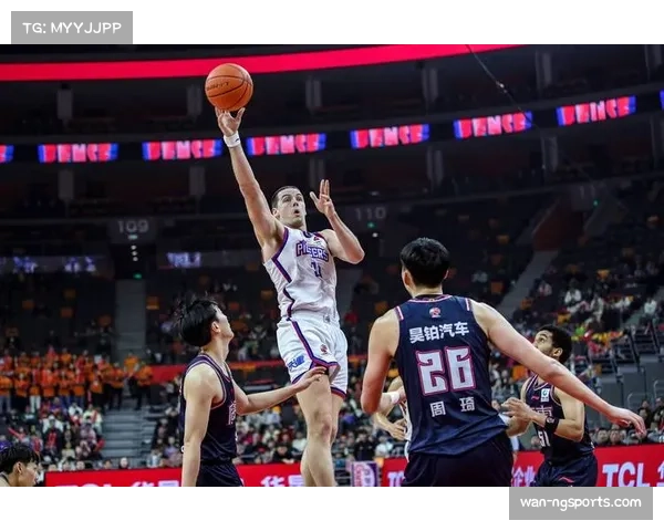 北京外援詹姆斯11+11两双 单外援作战面临体能考验